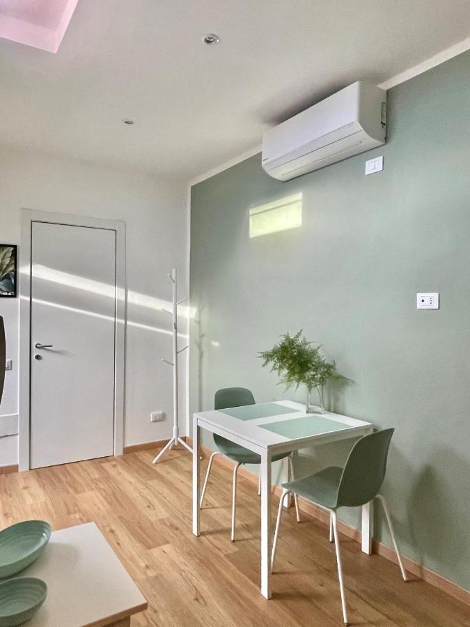 La Casina Verde - Appartamento Mansardato リヴォルノ エクステリア 写真